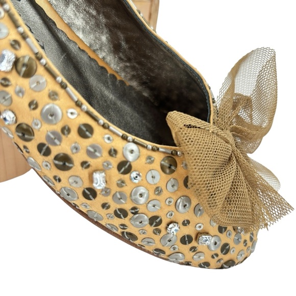 Beverly Feldman Gold Rhinestone and Sequin Bow Ballet Flats Sz. 8.5 Vintage - Picture 4 of 10